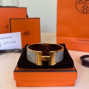 Hermes Clic Clac H Bracelet in Marron Glacé and Gold-Plated Hardware